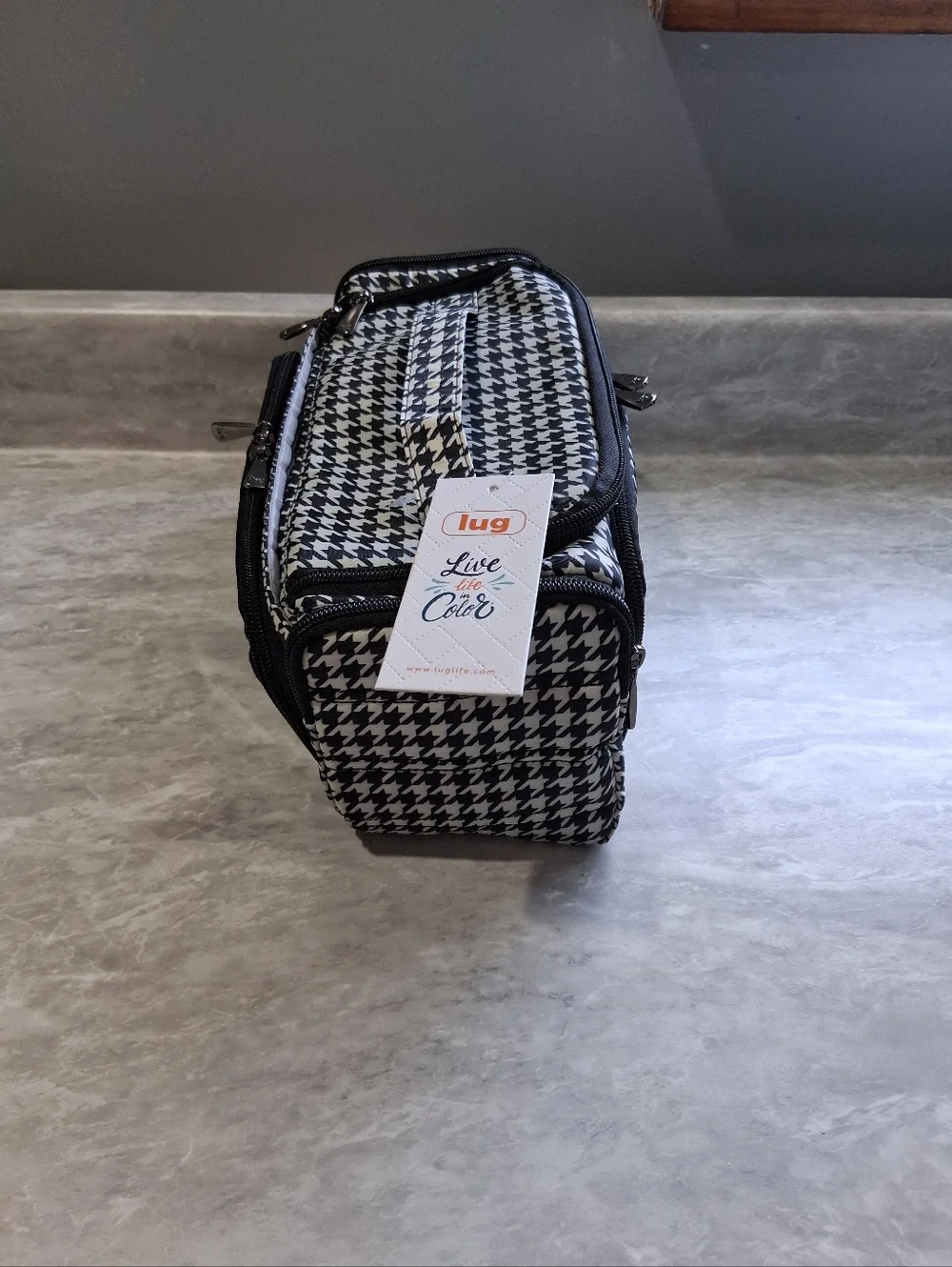 Lug Trolley Cosmetic Case